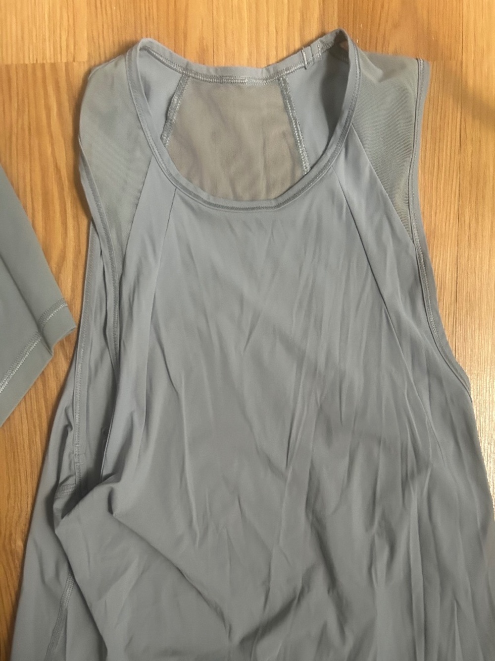Lululemon grey tanks
